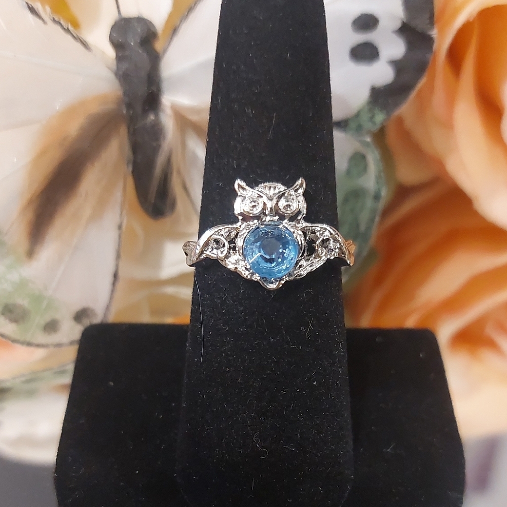 Owl Ring with Light Blue Glass Gemstone 7 & 7 1/4